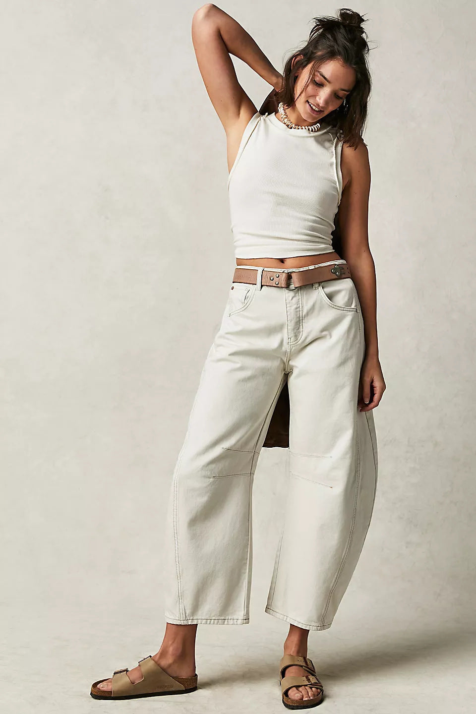 Barrel-Jeans mit hohem Stretchanteil und weitem Bein