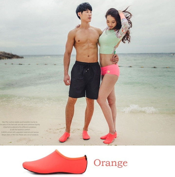 Sommerliche, leuchtende Scuba-Socken