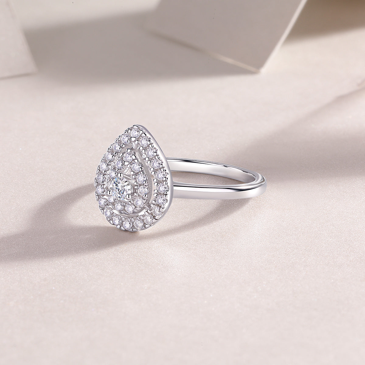 Set großer Moissanit-Silberringe