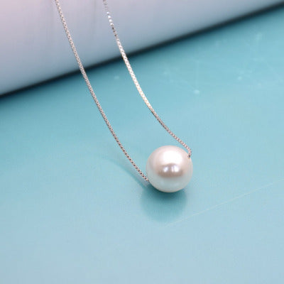 Elegant Hanging Pearl Necklace