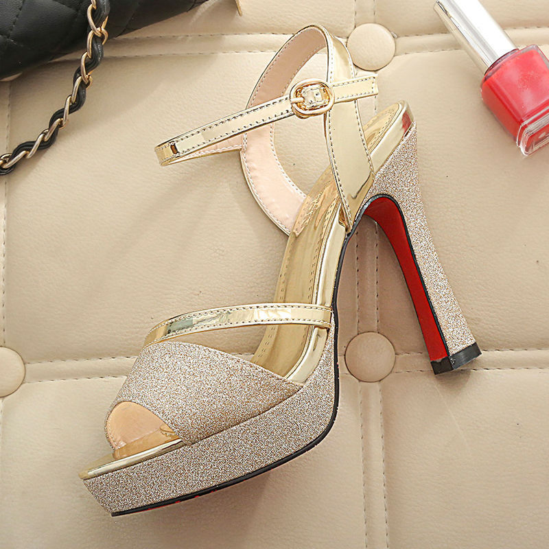 Hochwertige Damensandalen