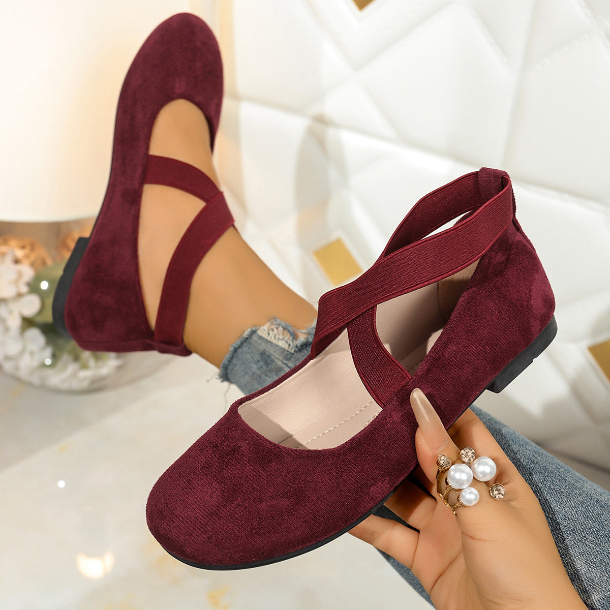 Plus Size Round Toe Flat Sports Shoes for Women