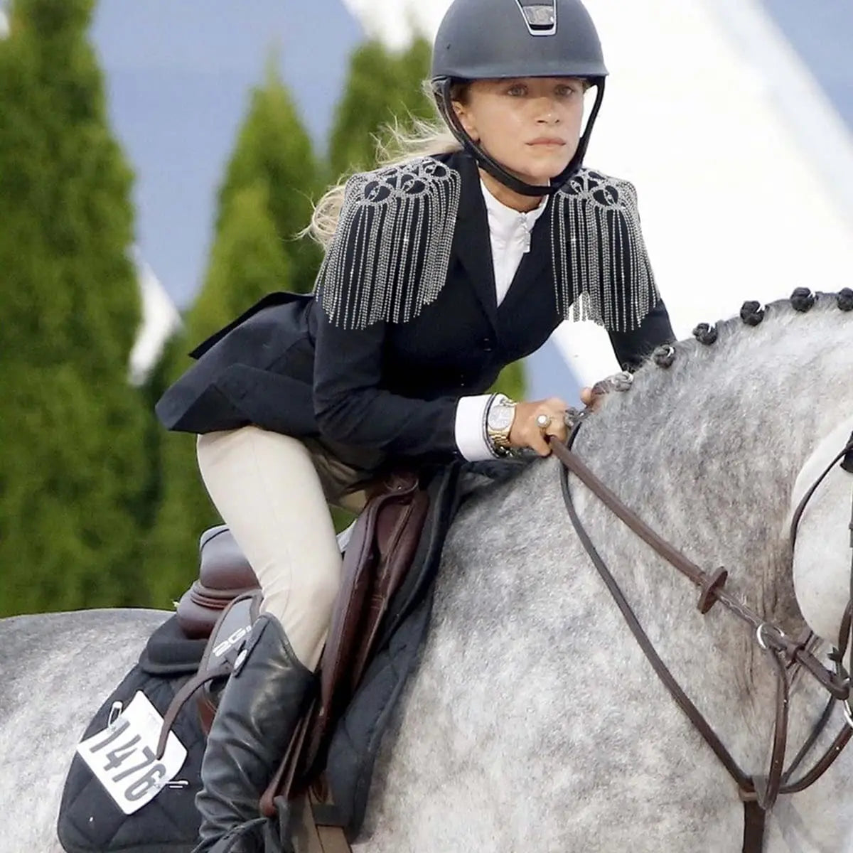 Tassel Heart Chain Epaulet Brooch Pin