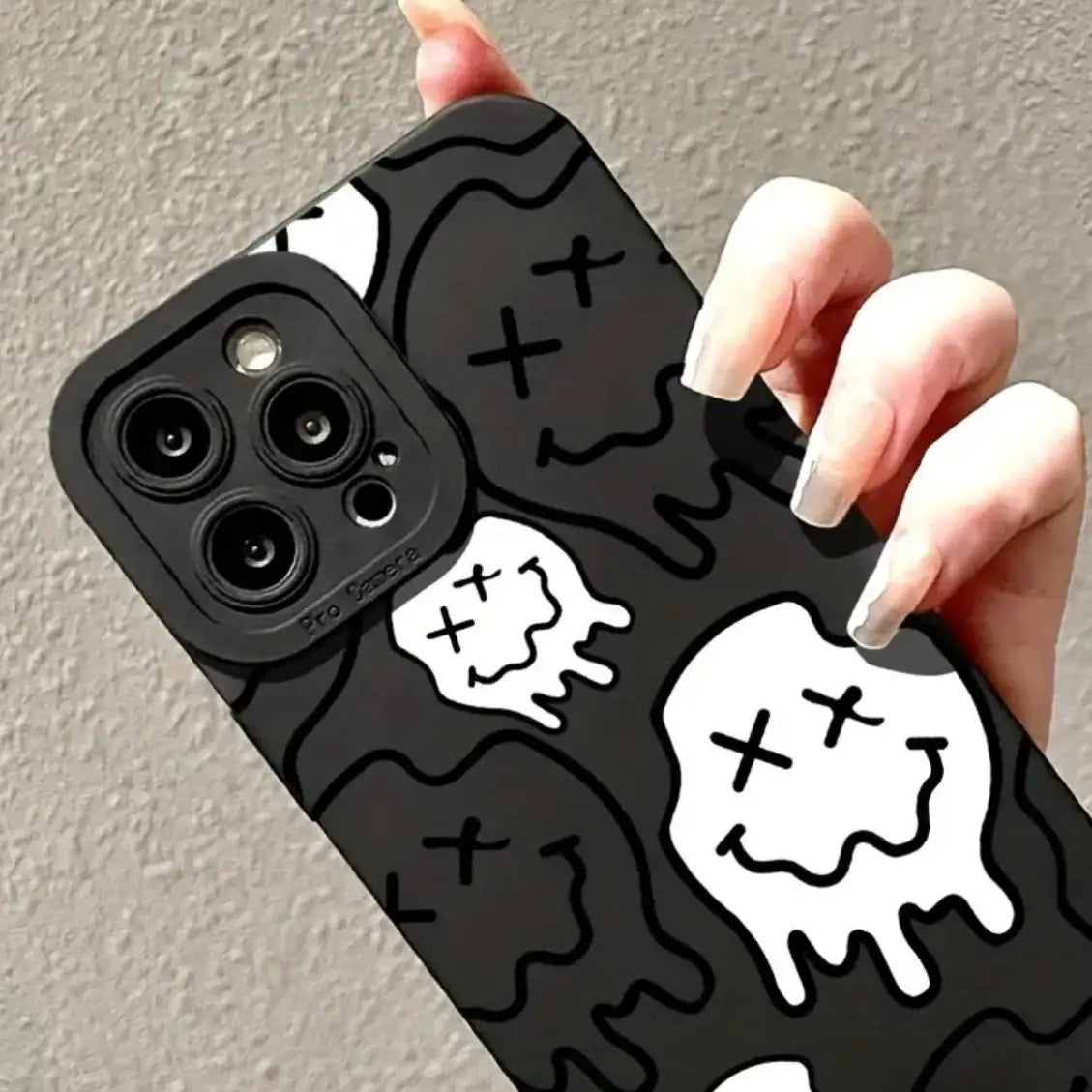 Creative Skull Pattern Phone Case, Shockproof Decorative Phone Accessories Compatible with IPhone 16 Pro Max 15 Pro 14Plus 13 12
