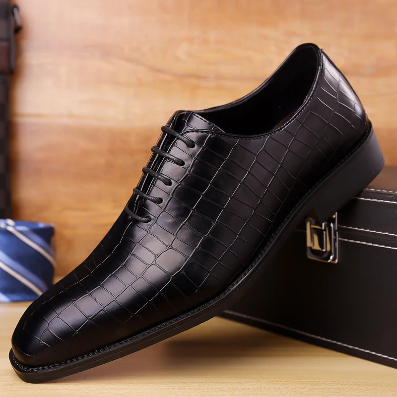 Luxuriöse Herren-Oxford-Schuhe aus Brogue-Leder