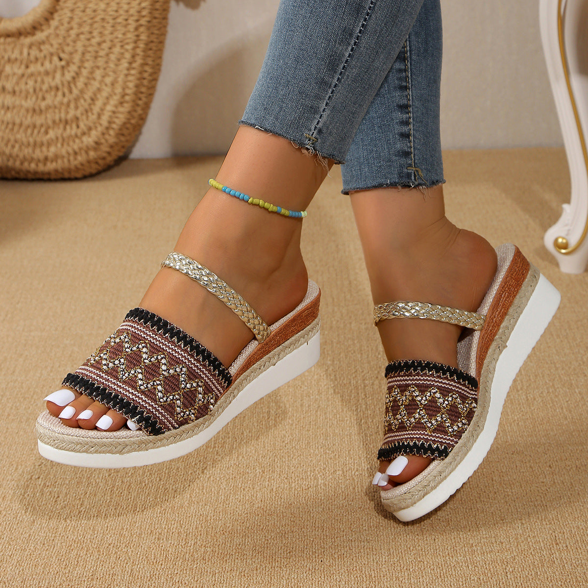 Colorblock Wave Pattern Ethnic Wedge Sandals