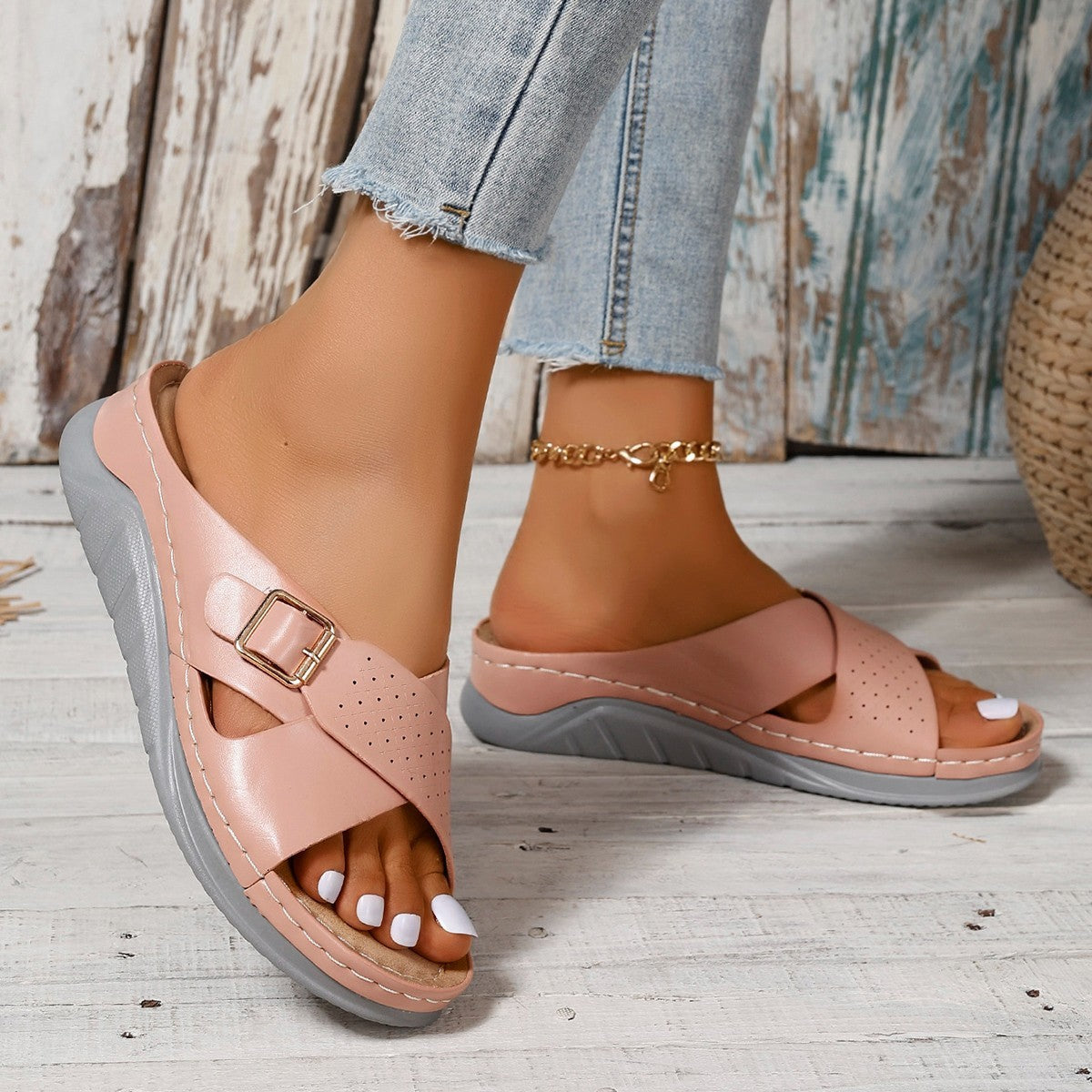 Plus Size Cross Strap Beach Sandals