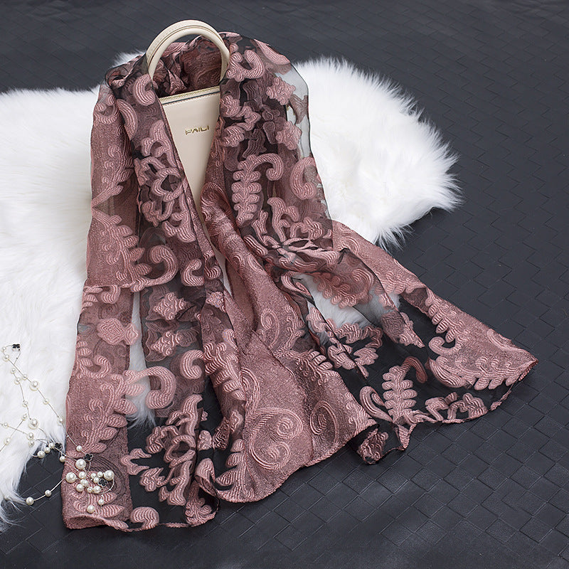 Foulard en soie simulée creuse à fleurs coupées
