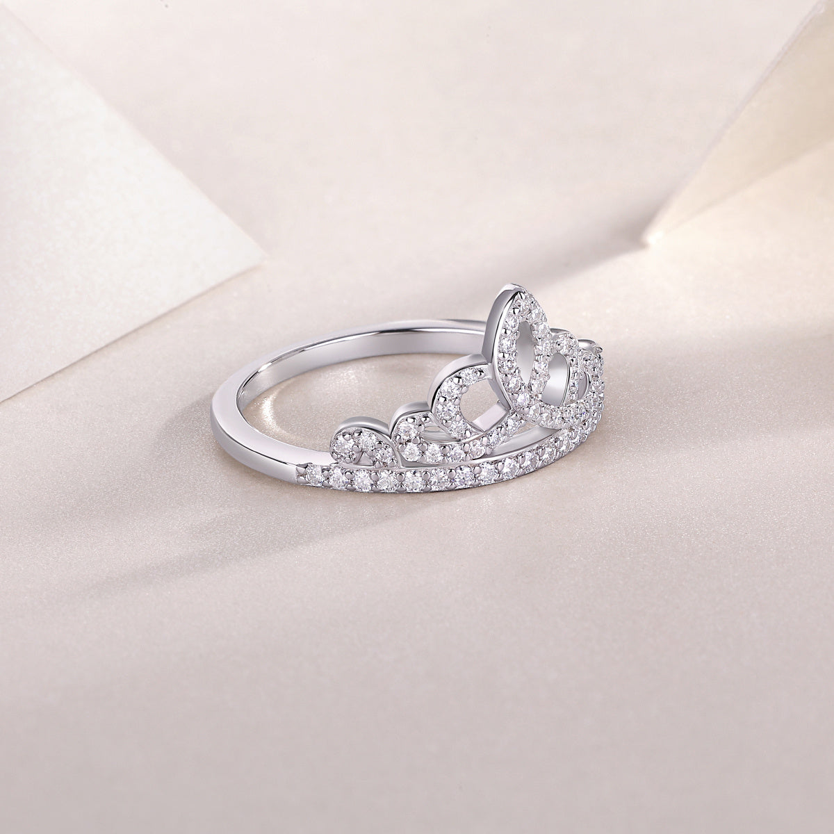 Kronen-Moissanit-Silberring mit Diamanten