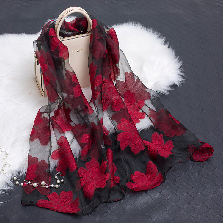 Foulard en soie simulée creuse à fleurs coupées