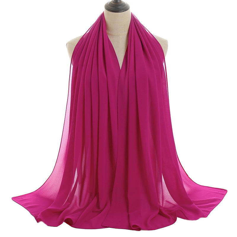 Foulard hijab en mousseline de soie monochrome à perles