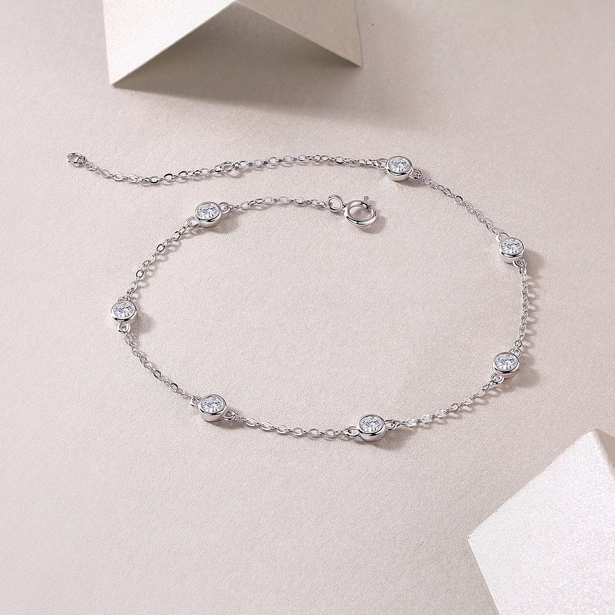 Smart Bubble Mossan Diamond Bracelet