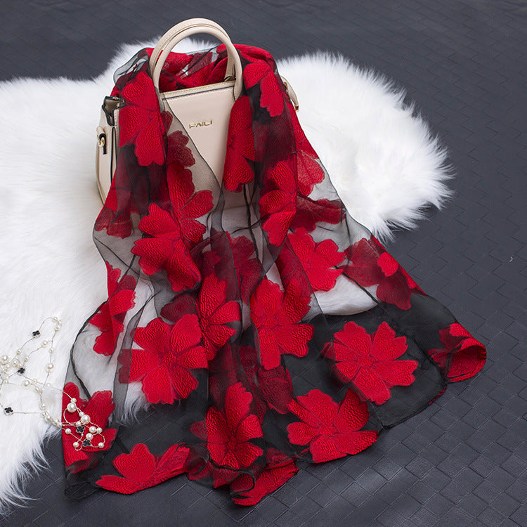Foulard en soie simulée creuse à fleurs coupées