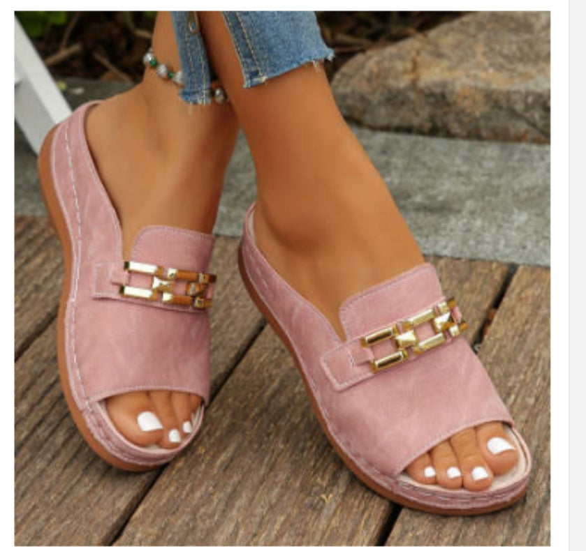 Peep-Toe-Hausschuhe aus Metall in Übergröße
