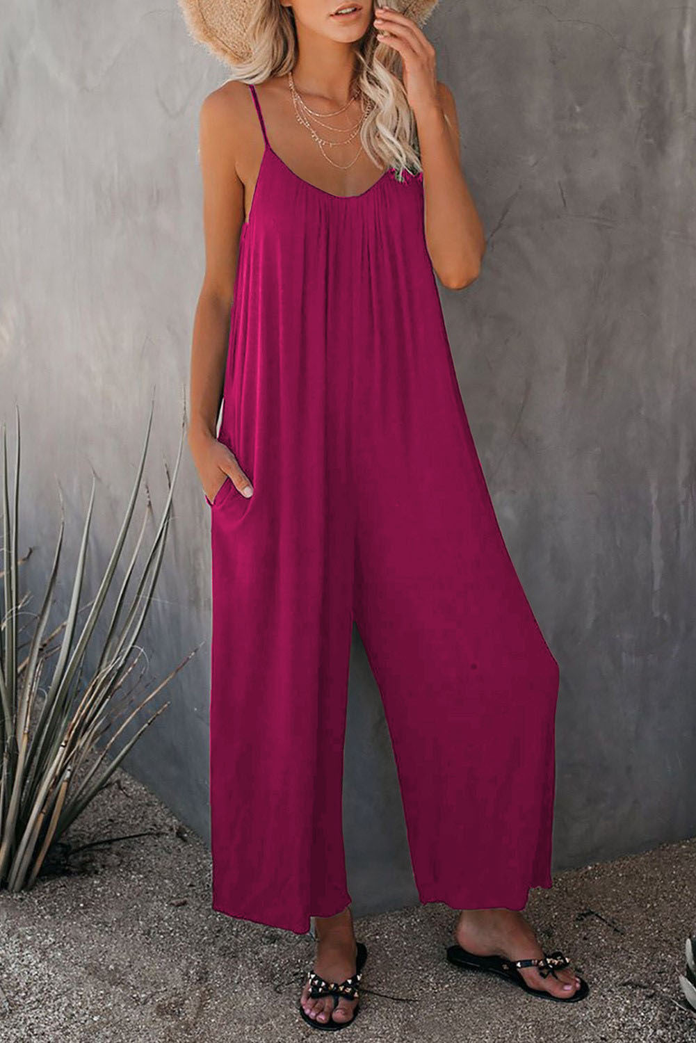 Women’s Loose Sleeveless Jumpsuit