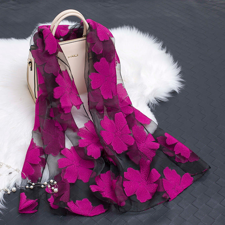 Foulard en soie simulée creuse à fleurs coupées