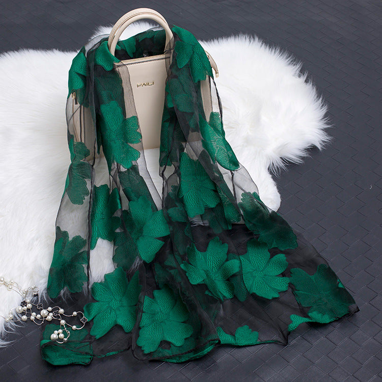 Foulard en soie simulée creuse à fleurs coupées