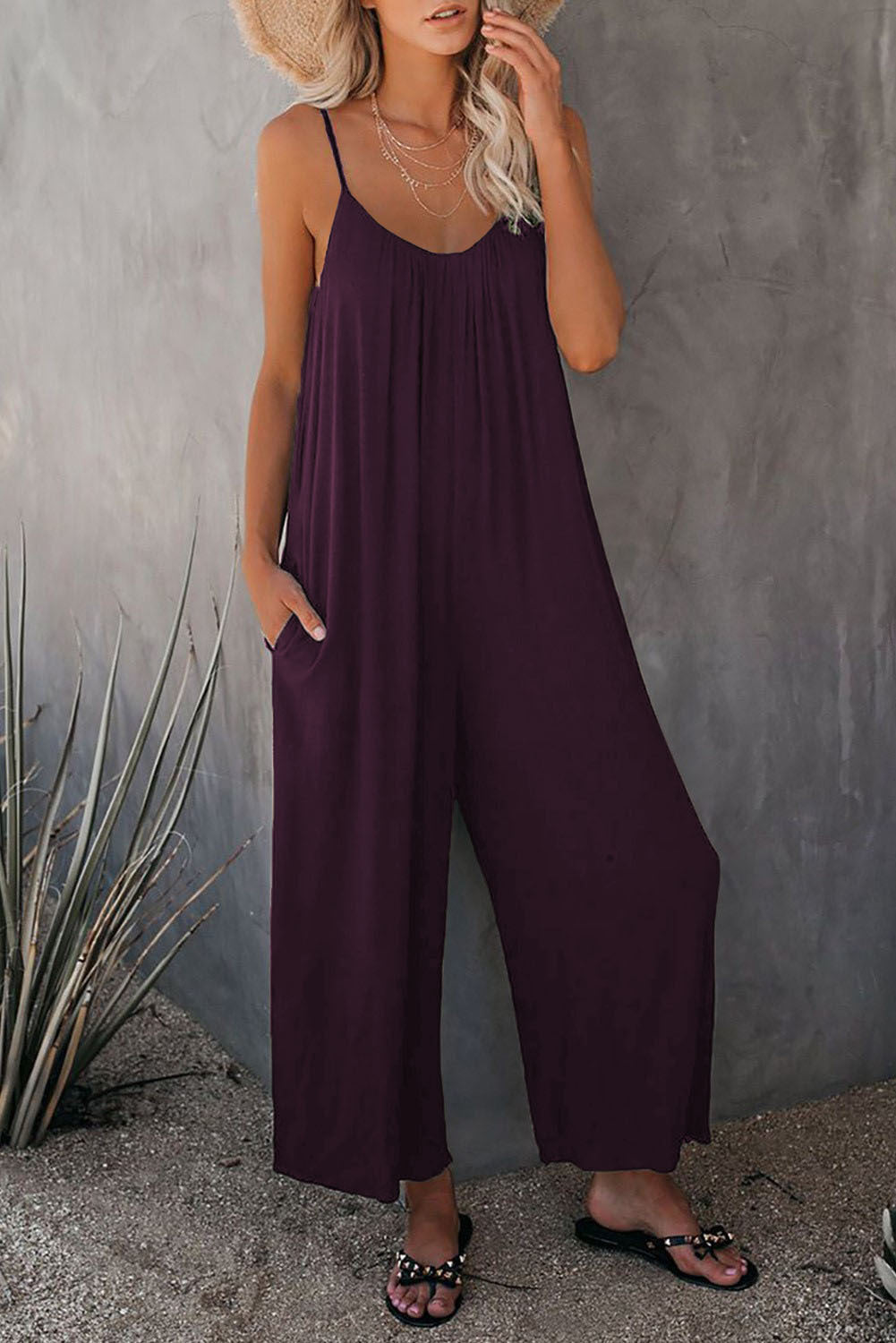 Women’s Loose Sleeveless Jumpsuit
