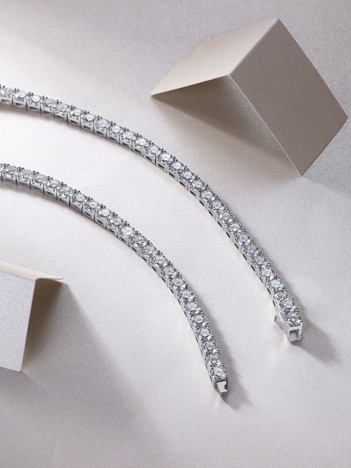 Luxuriöse Halskette aus Mosan-Diamant-Silber 925