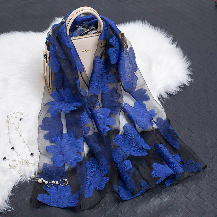 Foulard en soie simulée creuse à fleurs coupées
