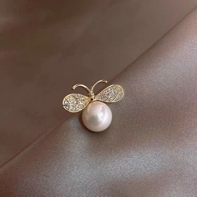 Flower and Bow Metal Brooch Set