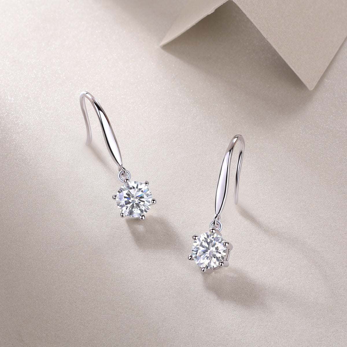Jumping Wind Moissanite Silber Ohrringe