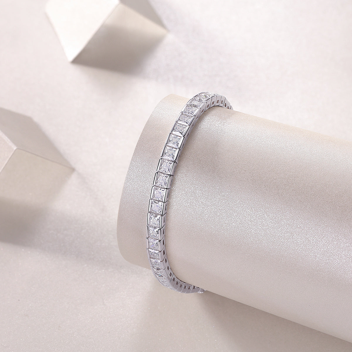 Time Tunnel Mosan Diamond Silver Necklace