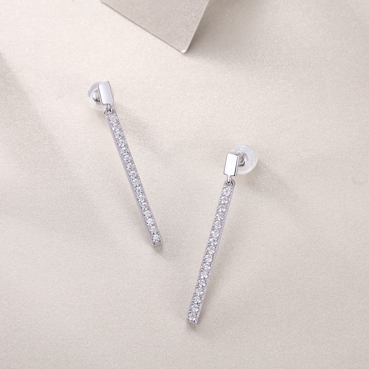 Moissanit Jumping Diamond Ohrstecker