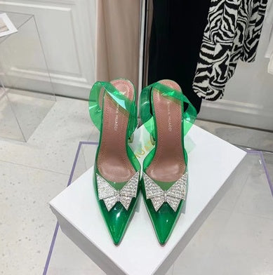 Transparente Sandalen aus PVC mit spitzer Zehenpartie und Schleife